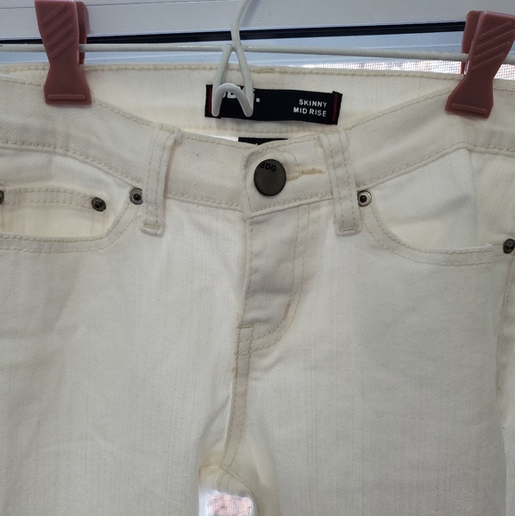 ⚪️BDG White Skinny Jeans - Picture 3 of 6